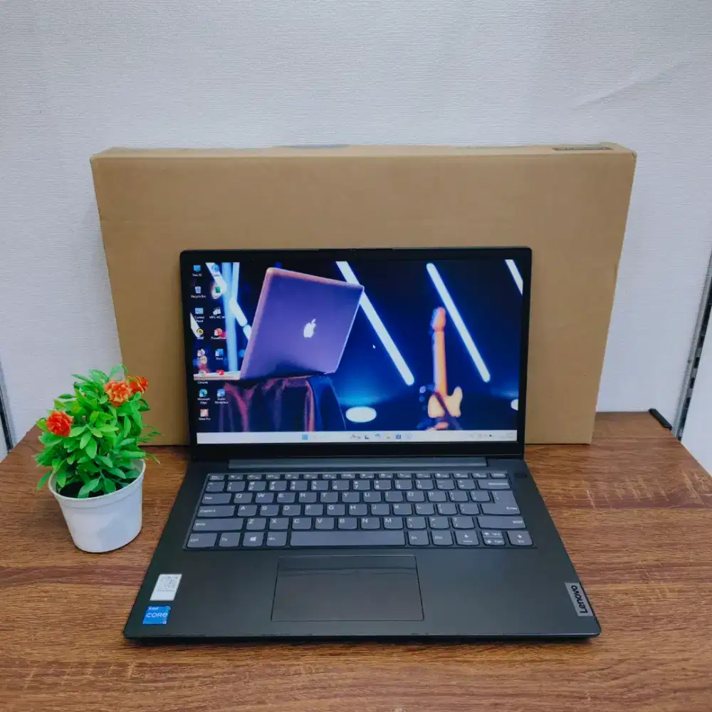 Lenovo v14 Intel Core i3-1115G4 Ram 8/256GB SSD 14inc Fullset