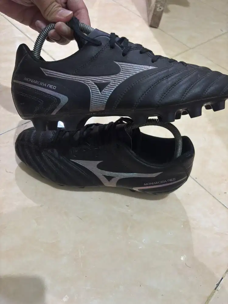 Dijual sepatu bola Mizuno Monarcida Neo II Select
