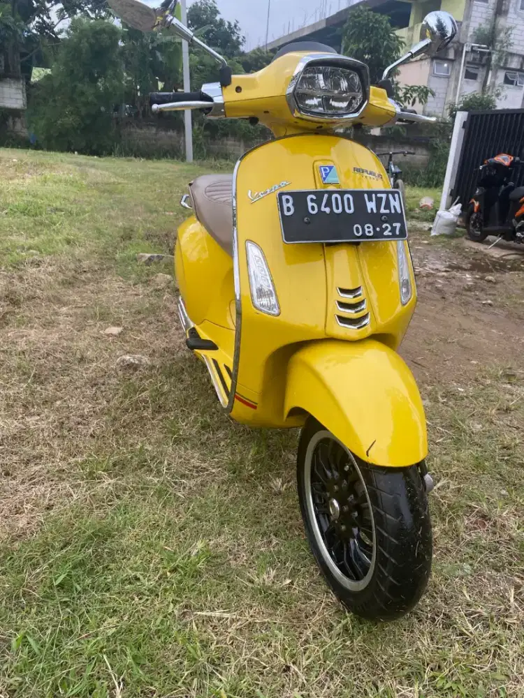 Vespa sprint s 150 cc 2019 pajak 0f 3 tahun