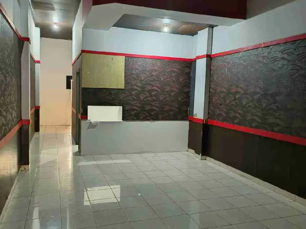 Di Jual atau Di Sewakan Ruko Jln Mangga besar Jakarta Barat 
Pinggir jalan
