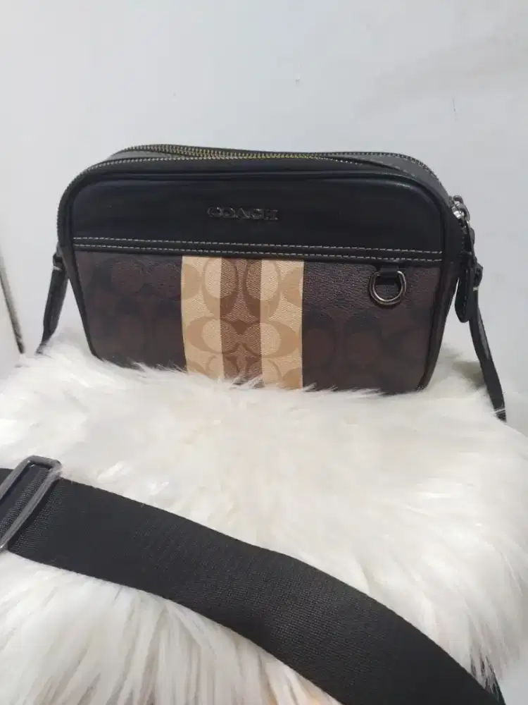 Slingbag pria coach