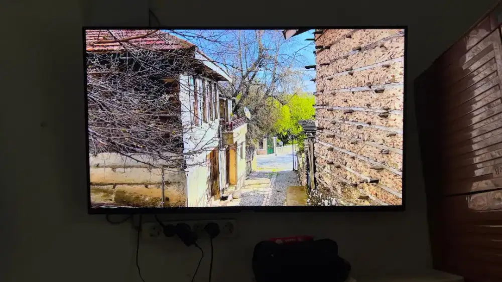 TV Samsung smart TV 43 inch UHD 4K AU7002 Purcolor