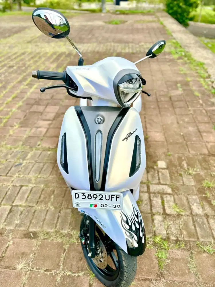 Yamaha Grand Filano Lux Hybrid (Type Tertinggi)