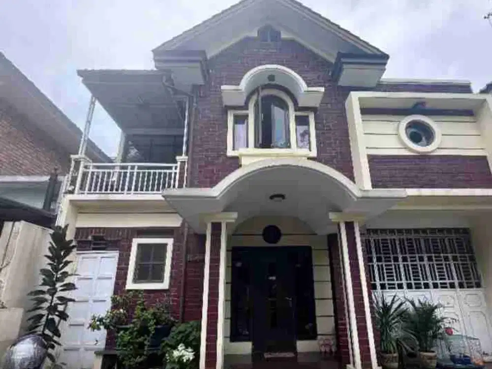 Dijual rumah mewah modern harga murah dari pasaran! lokasi nyaman & strategis. (VIA LELANG)