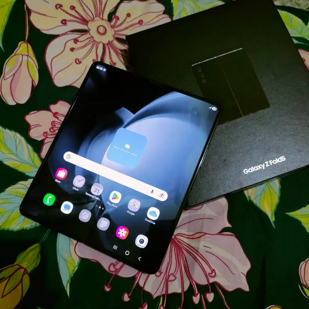 Samsung Glaxsy Zenfold 5 12/256 Lengkap