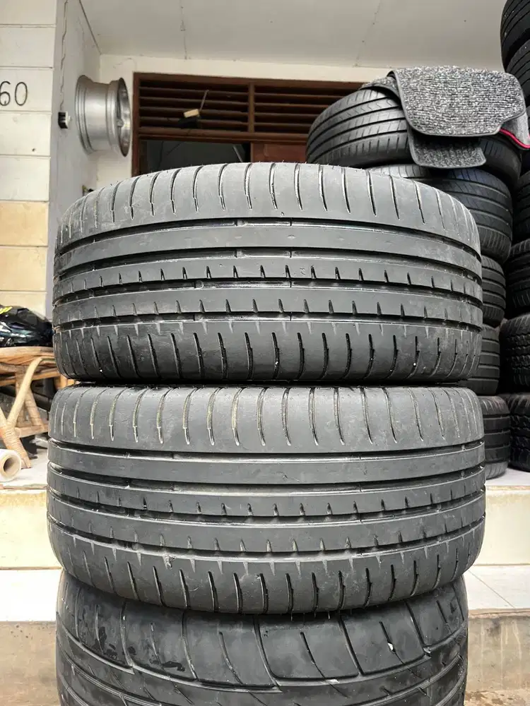 Ban Accelera 235 40 r18 2Pcs