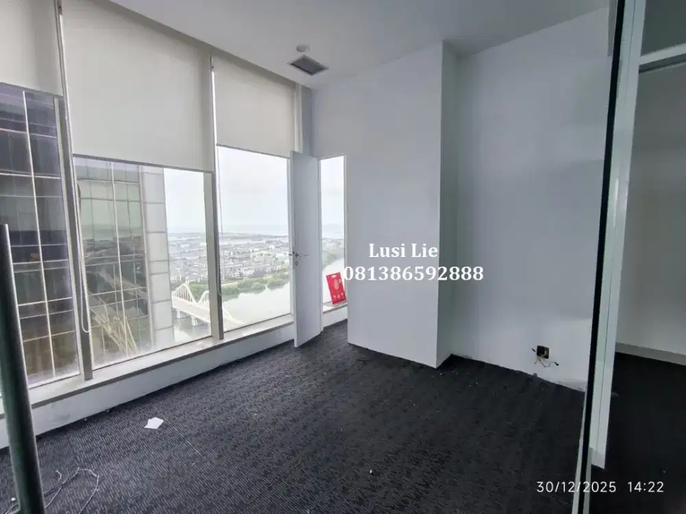 Office Gold Coast Pik luas 133m, renov rapi semi furnished