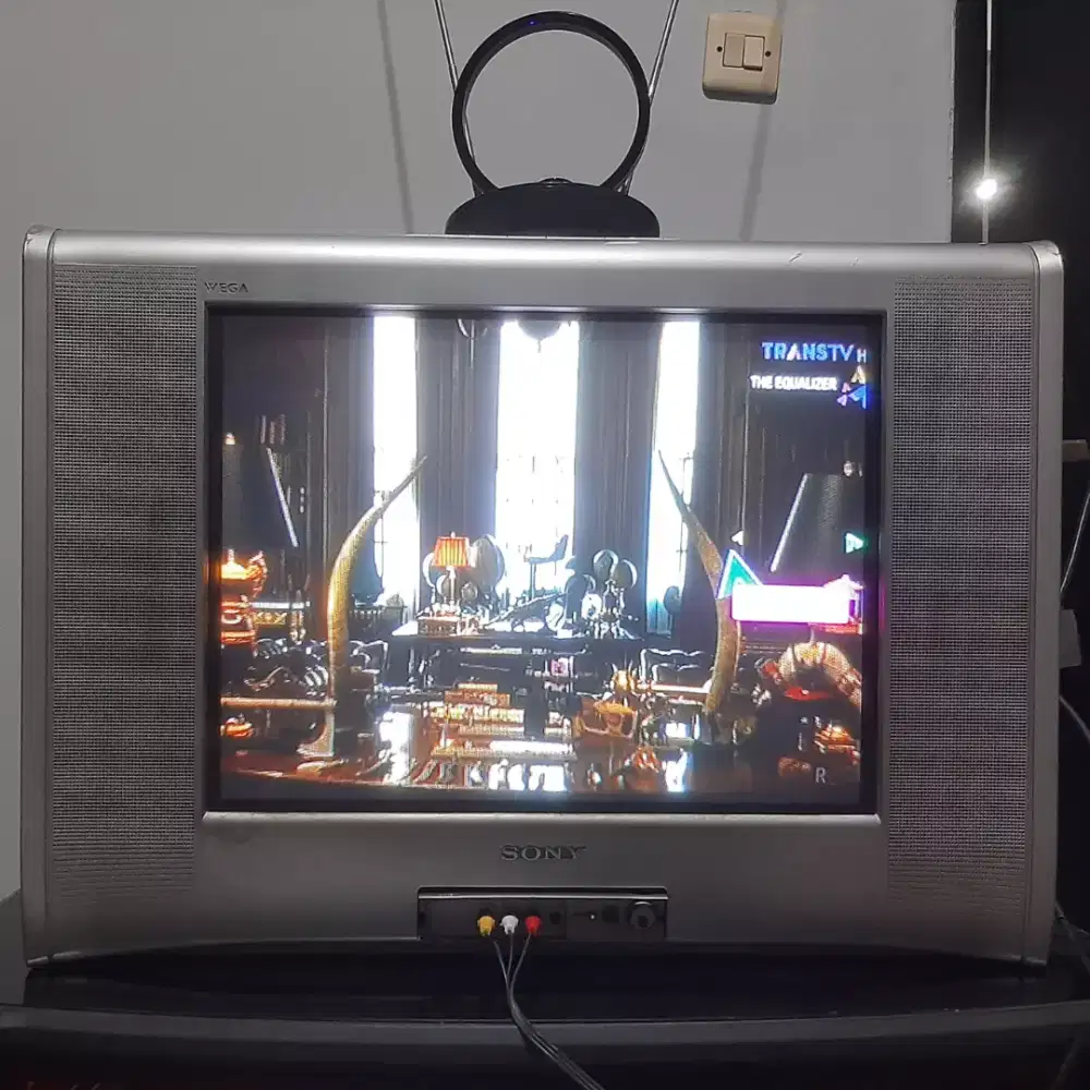 SONY Trinitron 21 inch Ser. No. 1007128