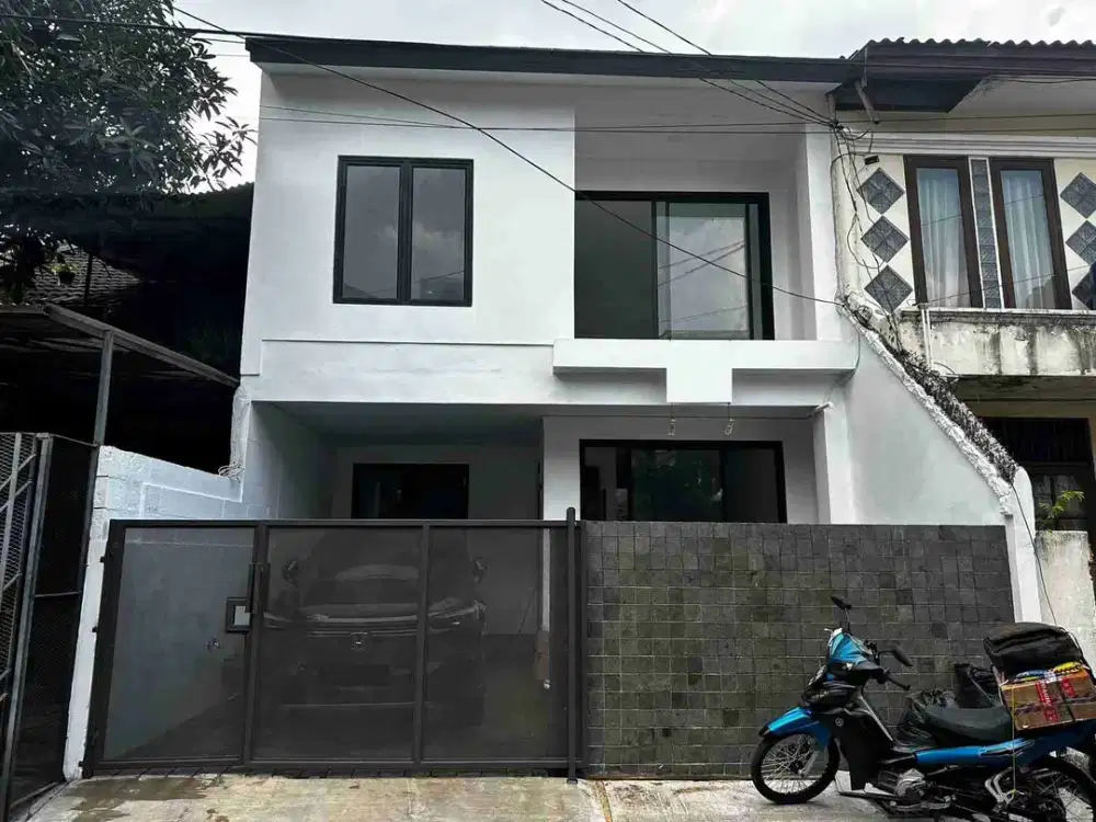 Rumah full renovasi di Bintaro sektor 2 Tangerang selatan