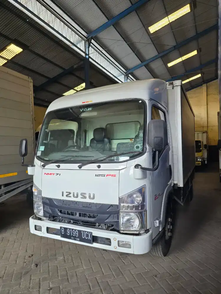 FS Isuzu NMR 71 125PS Box Aluminium Ban Dobel 2020 Pmk 2021