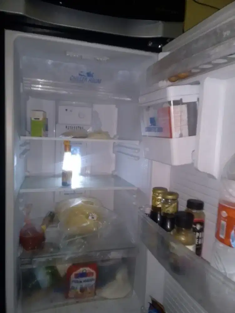 For sale kulkas dan hp