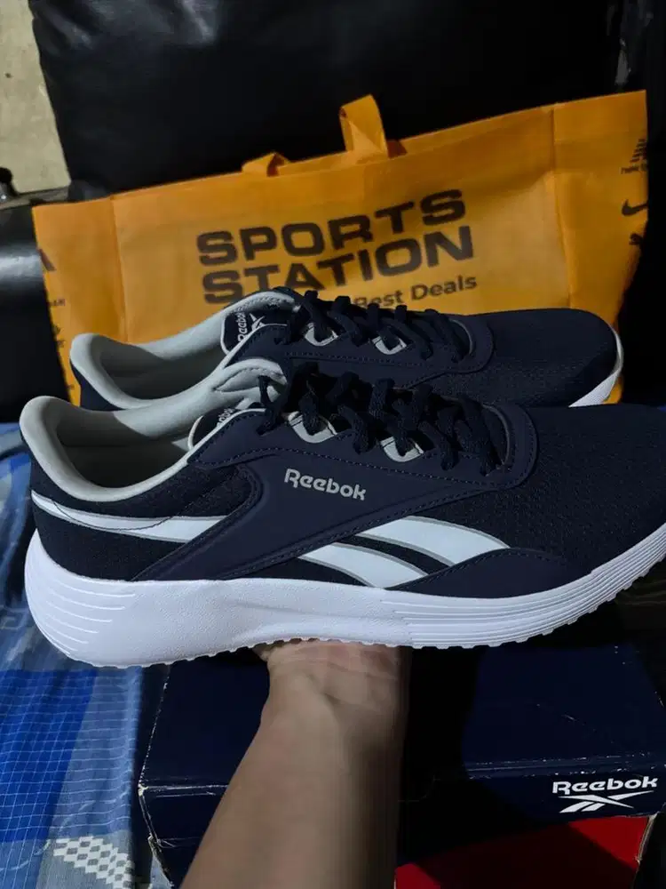 sepatu reebok running original new
