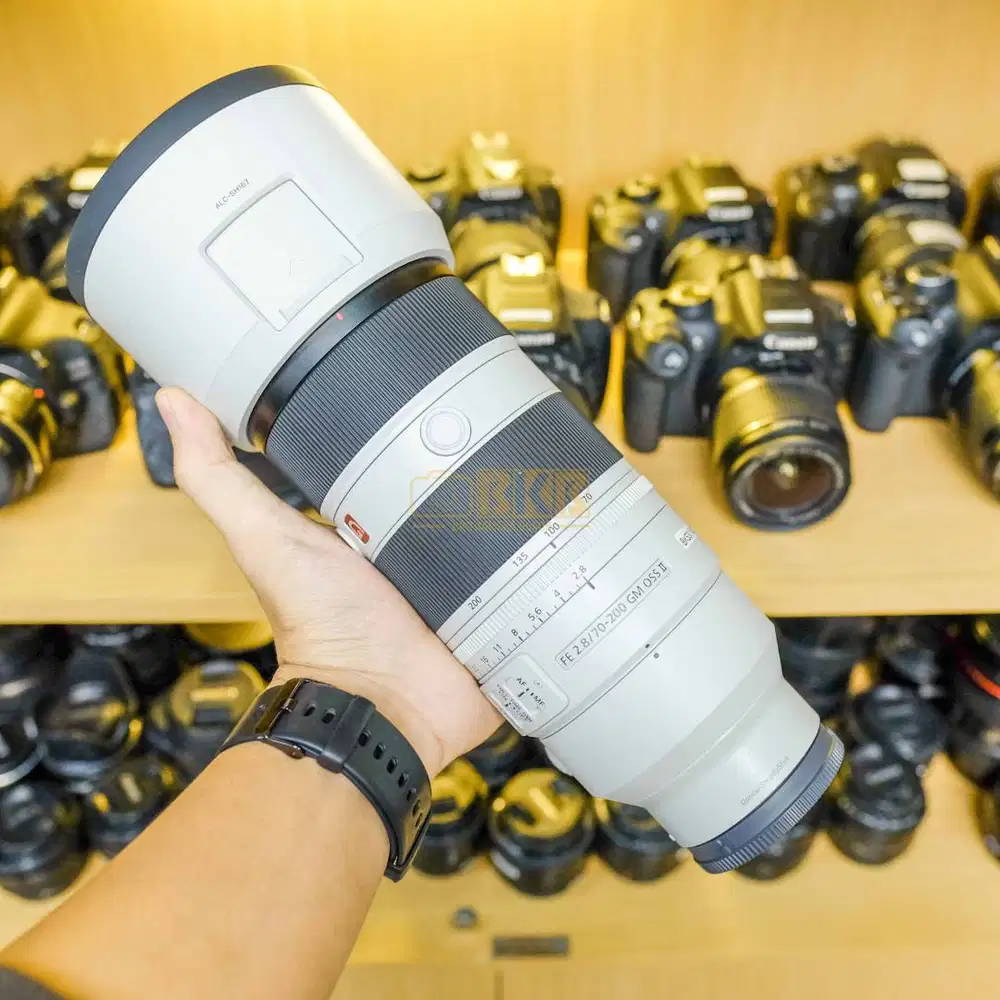 Lensa Sony FE 70-200mm 2.8 GM OSS II Fullset Like New