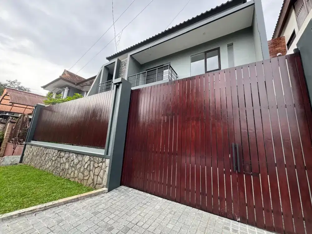 Rumah Modern Bersih Ready to Move di Dieng Malang