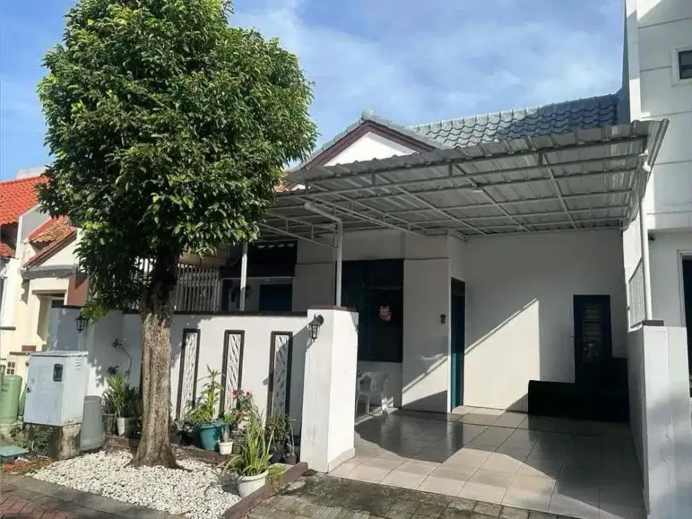 Dijual rumah alam hijau Citraland sby barat