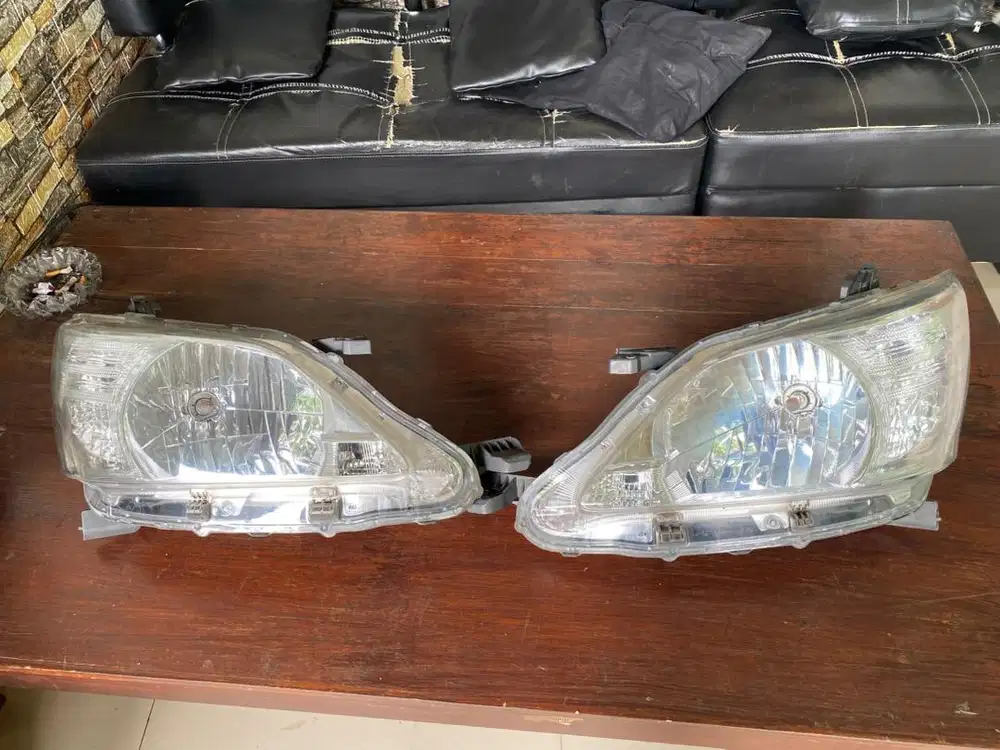 Headlamp grand innova