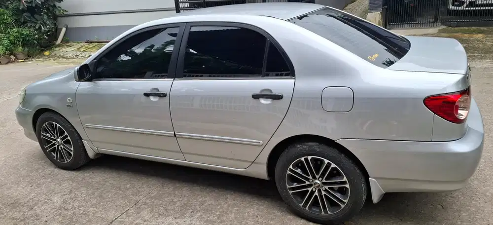Toyota Corolla Altis 2004 Bensin