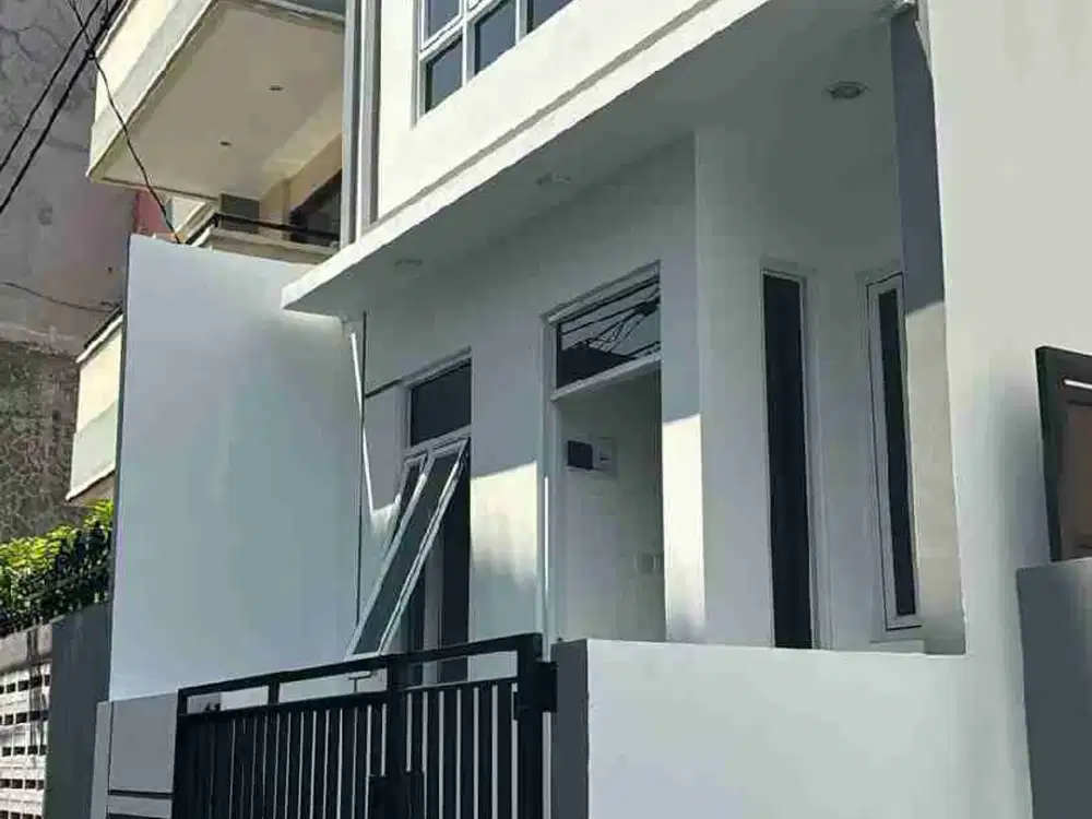 Di Jual Rumah Bagus di Jalan Kayu manis Jakarta Timur