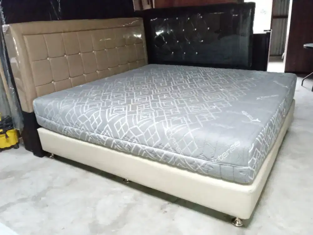 DIJUAL SET SPRINGBED 7 KAKI / 200X200 MERK HELUX HOOGANS 0RTH0PED1C,