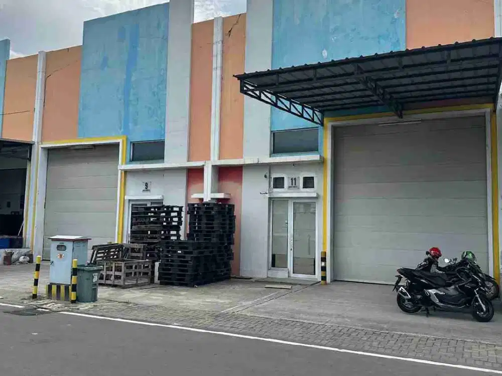 Disewakan Gudang Bizzpark Cakung.