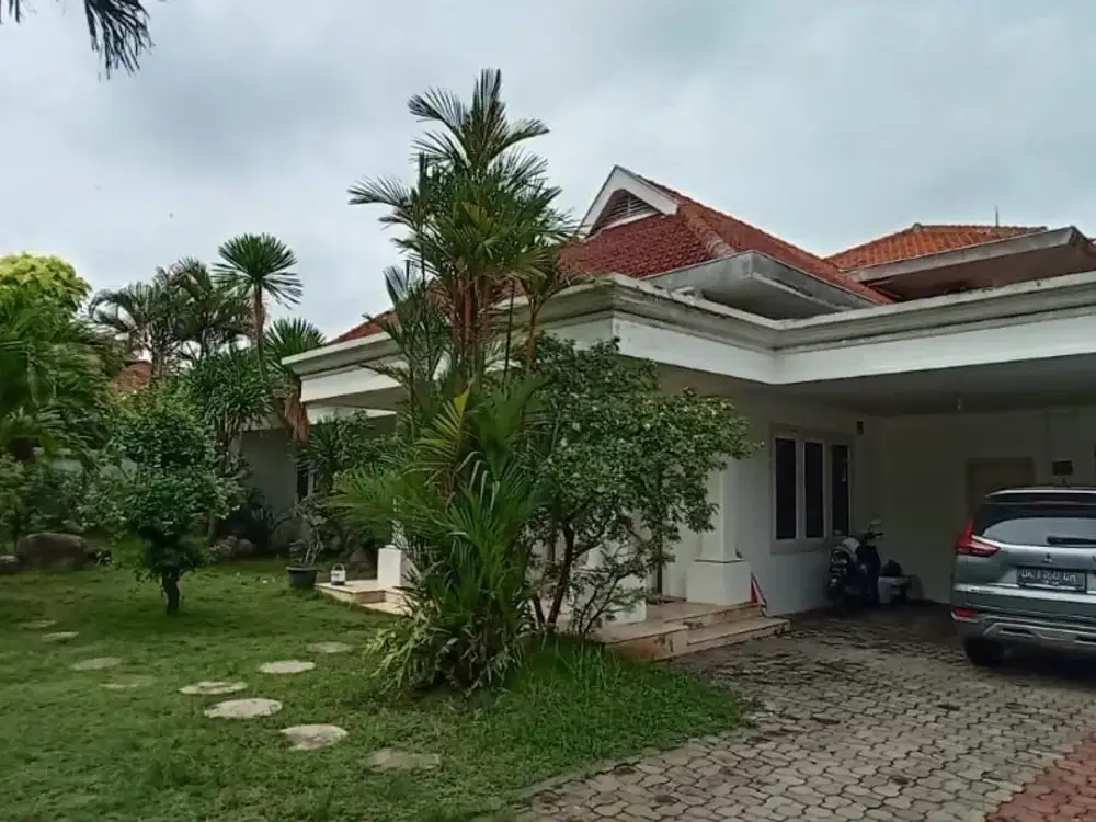 RUMAH 1 LANTAI DI TRUNOJOYO, PUSAT KOTA, STRATEGIS, BAGUS