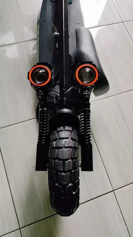 SEKUTER LISTRIK NINEBOT E3/E3 PRO