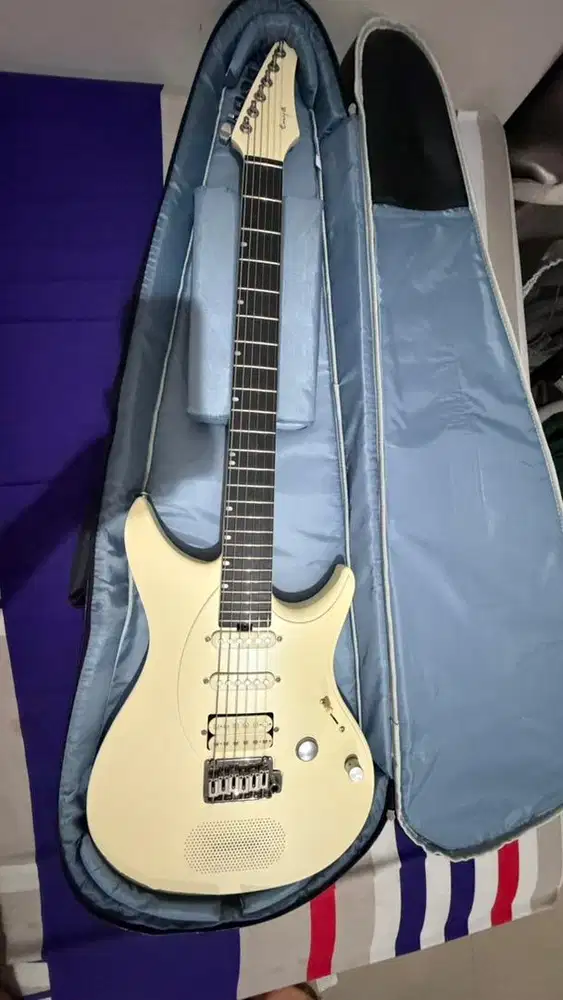 Enya Inspire Smart Guitar