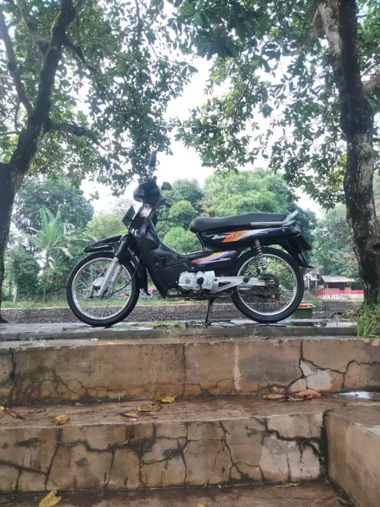 Jual motor Astrea legenda 2