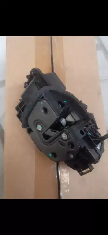 Door lock pintu mobil BYD atto 3