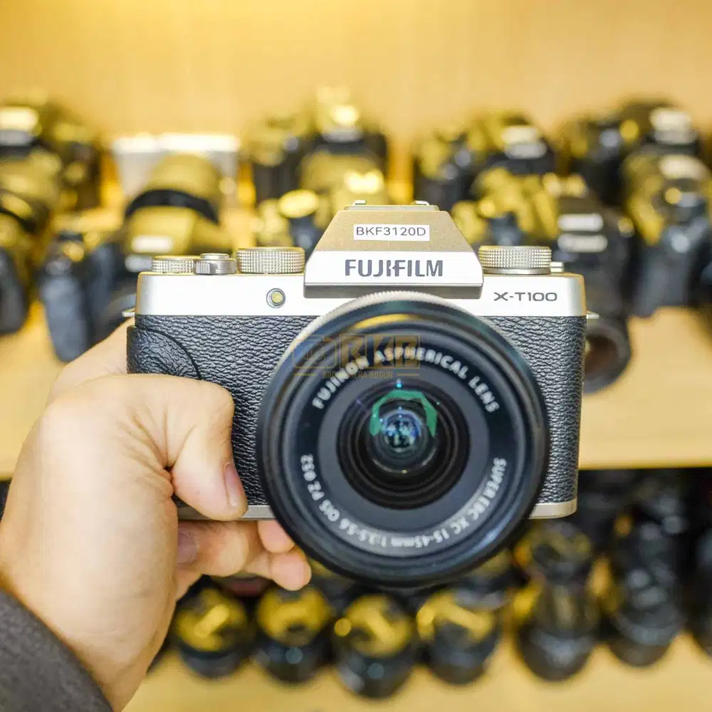 Fujifilm XT100 Kit 15-45mm Fullset Mulus