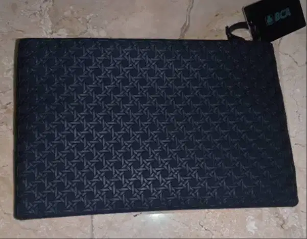 POUCH BAG GUZZINI LEATHER