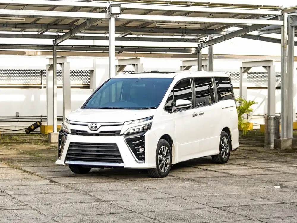 Toyota Voxy 2018 Bensin