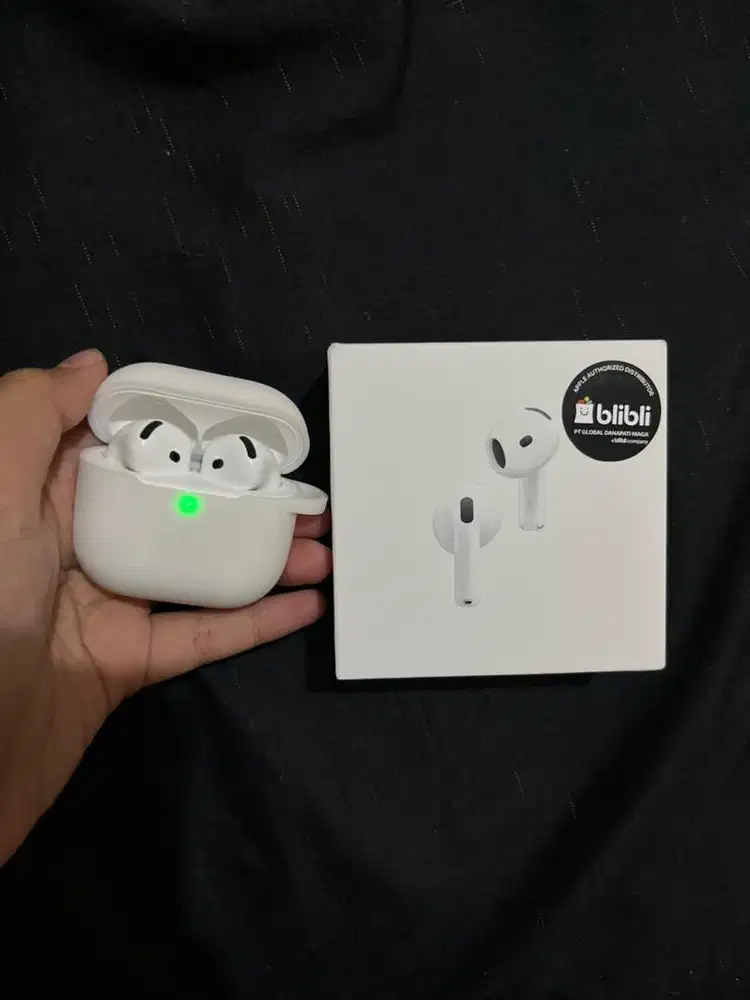 AirPods 4 ANC (±7 bulan)