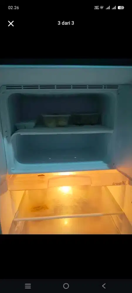 kulkas sharp , mulus normal bagus BU
