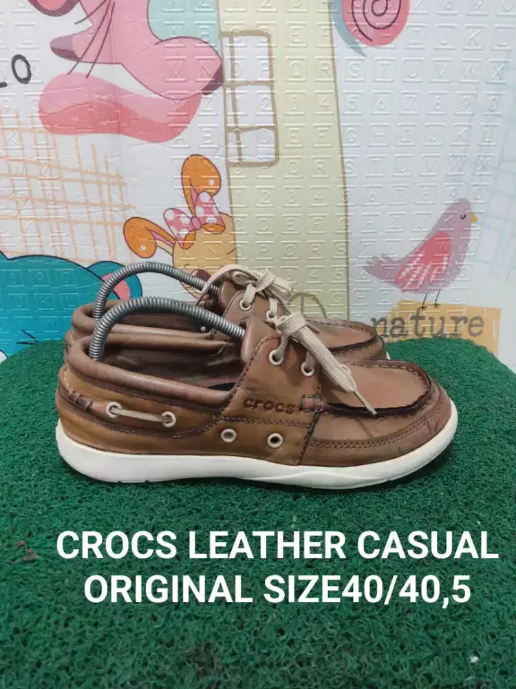CROCS LEATHER CASUAL ORIGINAL SIZE40(25,5CM) kondisi ok90% asli BKN kw