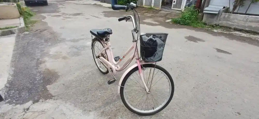 Sepeda mini merk GENIO (nego jadi)