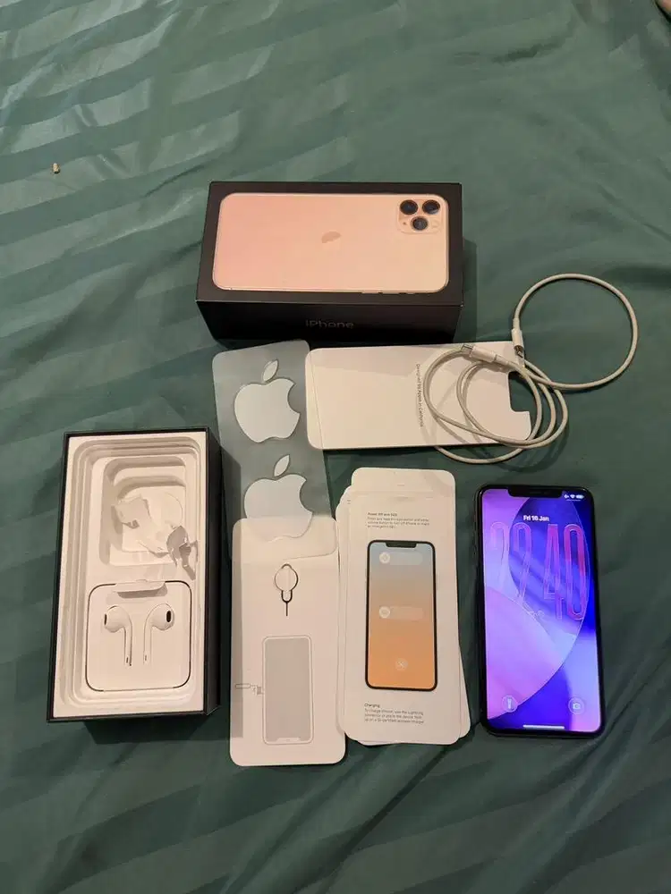 Iphone 11 pro max 256gb gold