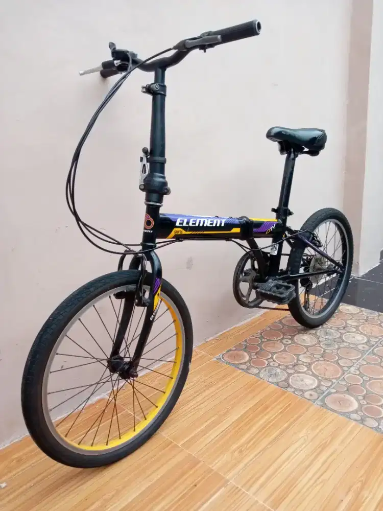 Sepeda Lipat 20 Element Sports.