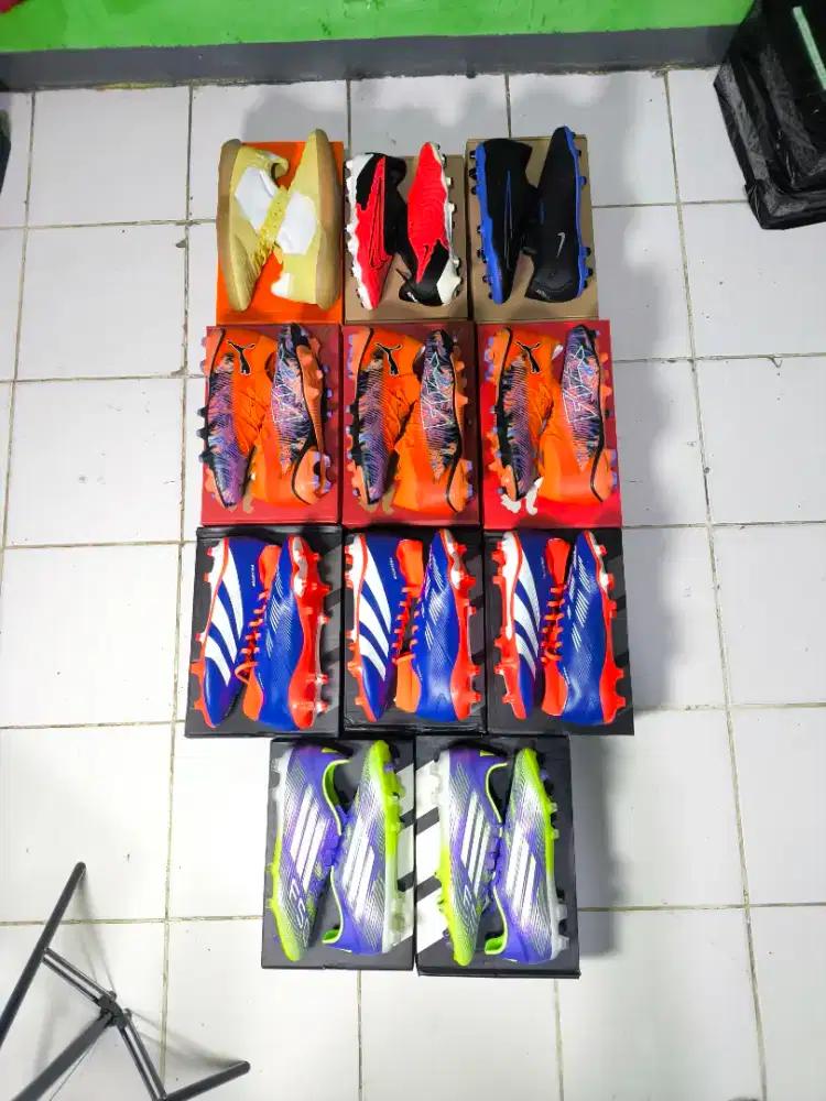 SEPATU BOLA ORIGINAL INTERNASIONAL BRAND