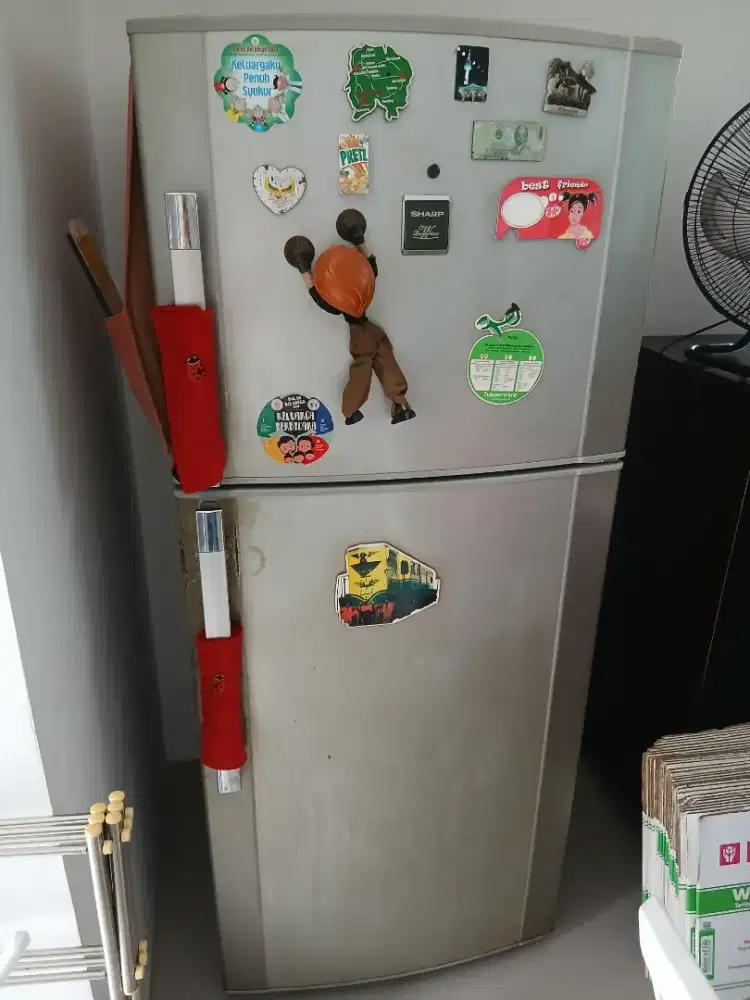 Kulkas Sharp 2 Pintu 310L