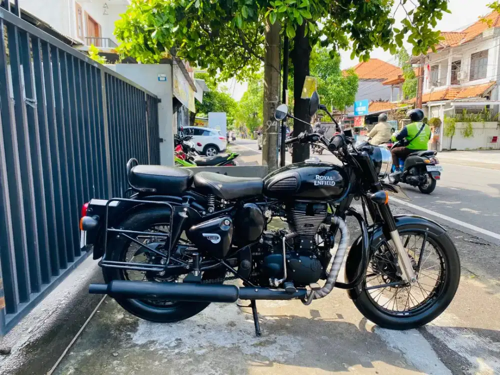 RE royal enfaeild 500 cc Deva motor