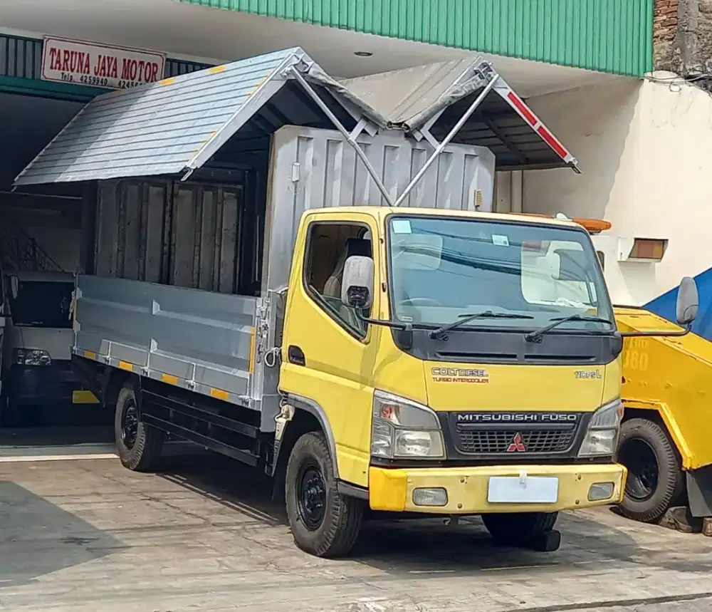Mitsubishi Colt Diesel FE71L 4 Roda Wing Box Long Chasis Tahun 2013