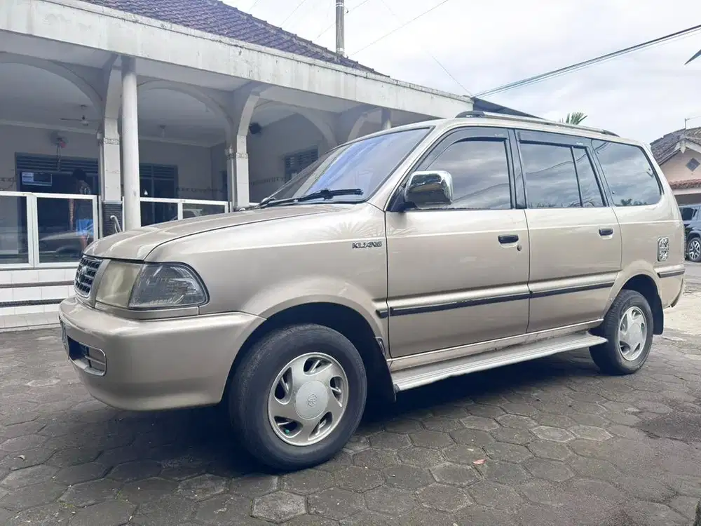 Kijang LGX EFI injeksi 1.8