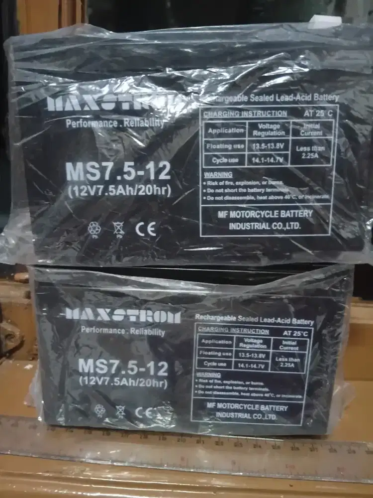 Maxstrom aki ups 12v7.5 ah accu kering .kondisi 95%