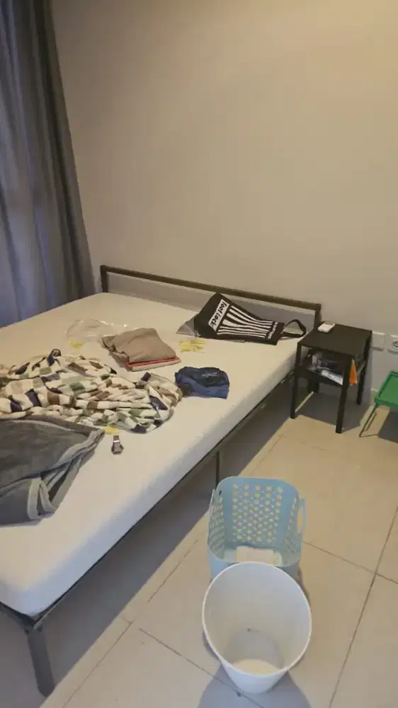 Dijual kasur dan dipan besi nya