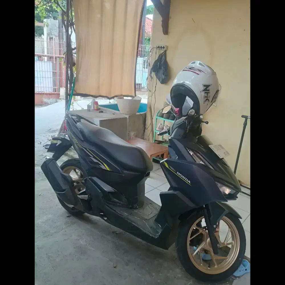 Honda Vario 160 CBS TH 2024 Navy siap pakai