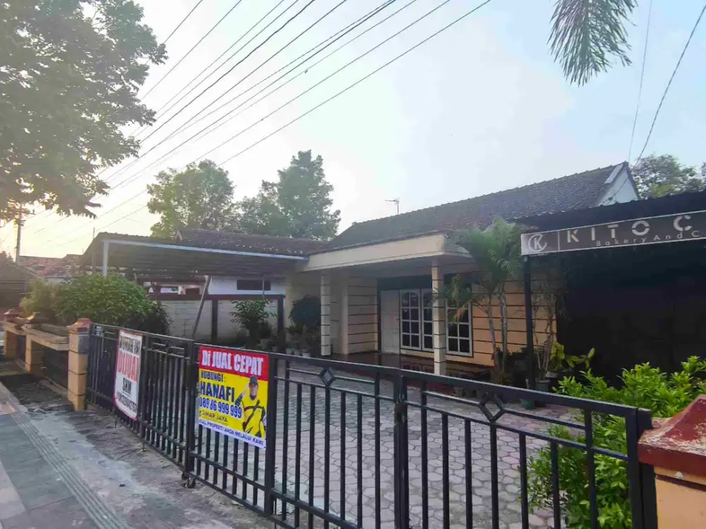 rumah strategis di BLORA