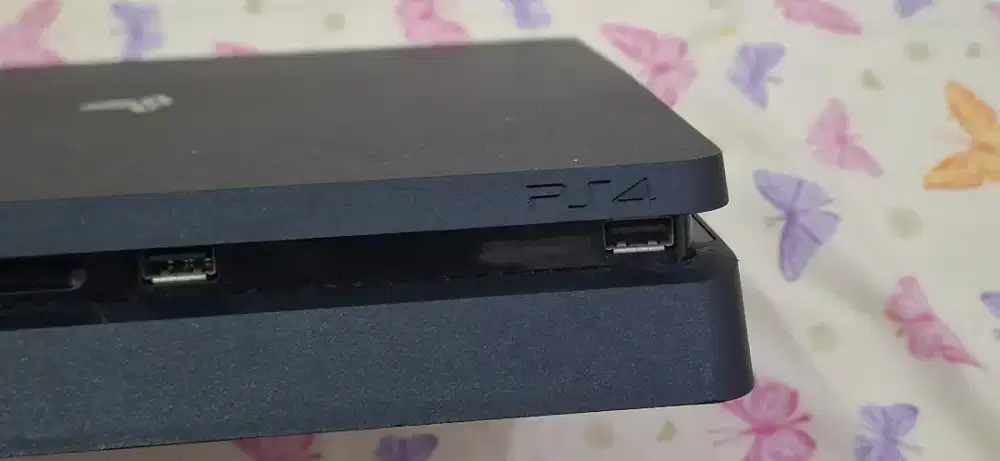 Jual PS4 Slim Original