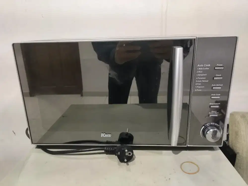 Microwave Oven Merk KRIS