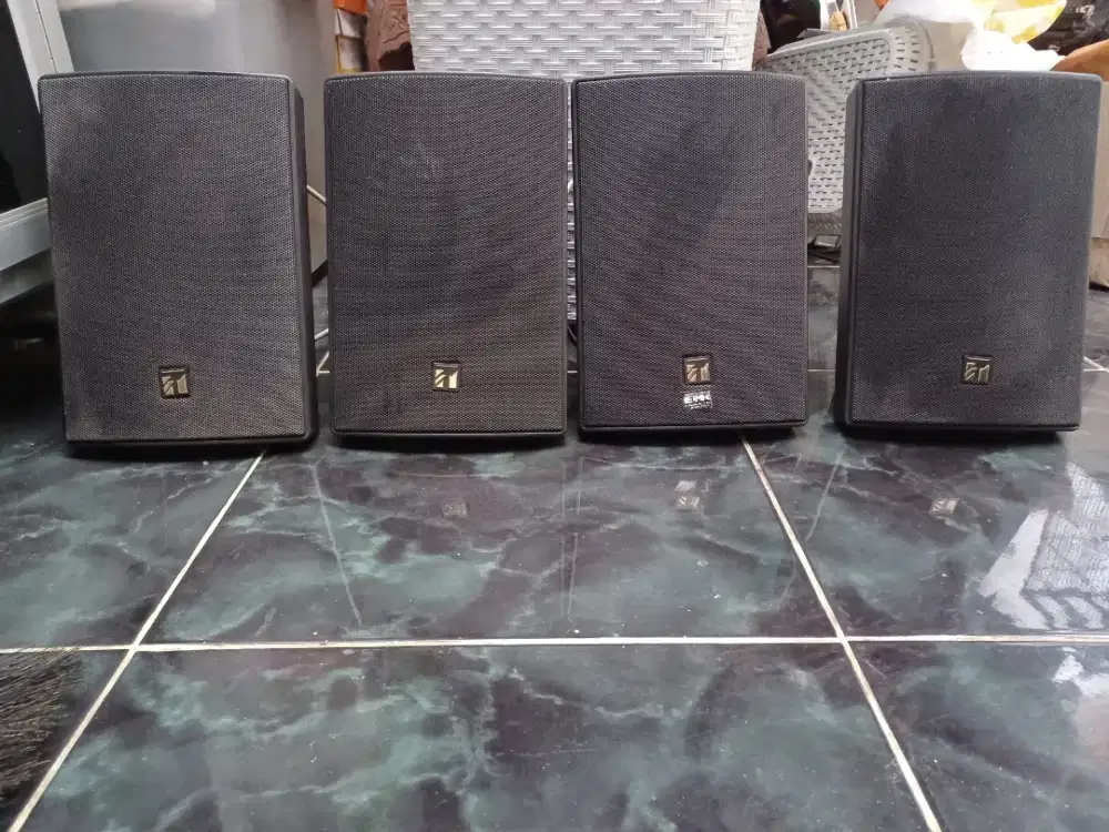 Speaker Toa ZS- 1030B Normal Segel